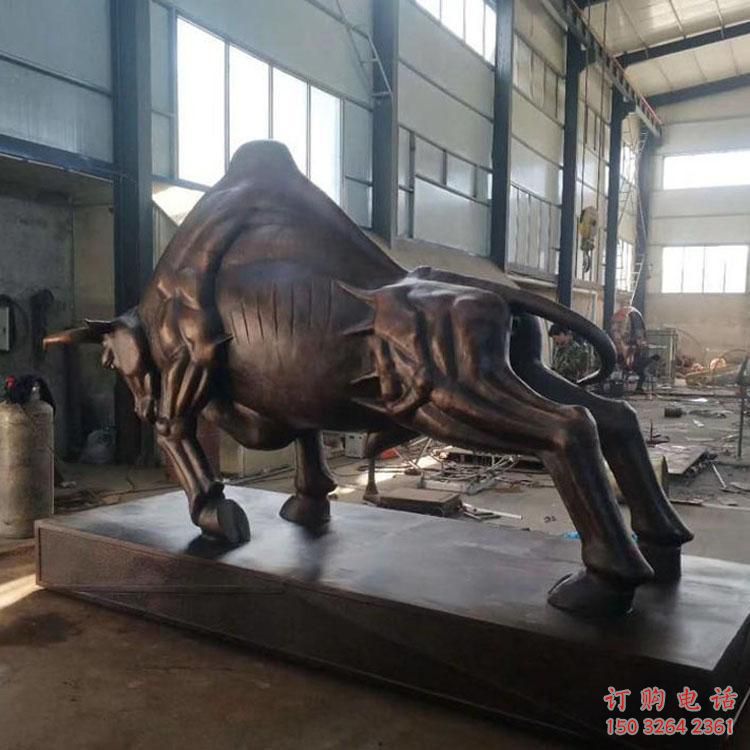 拓荒牛动物铜雕