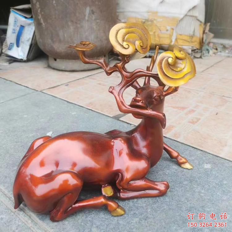 城市小鹿铜雕厂家 黄铜动物铜雕 城市小鹿铜雕厂家 黄铜动物铜雕