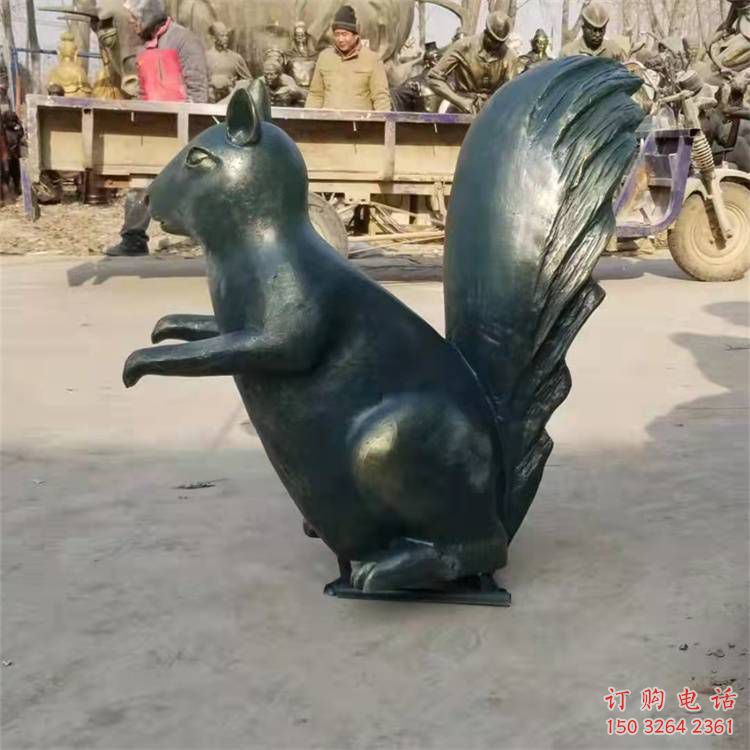 广场松鼠铜雕厂家 青铜动物铜雕