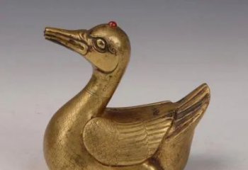 仿古鸭子铜雕厂家 彩绘动物铜雕