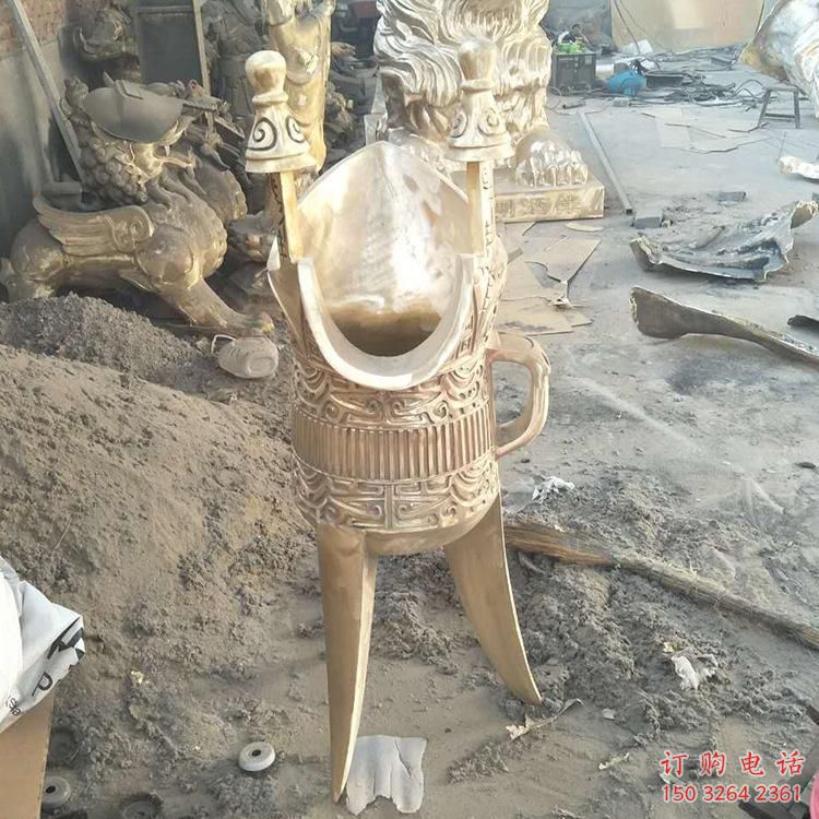公园高脚杯铜雕厂家 街头工艺品铜雕 公园高脚杯铜雕厂家 街头工艺品铜雕
