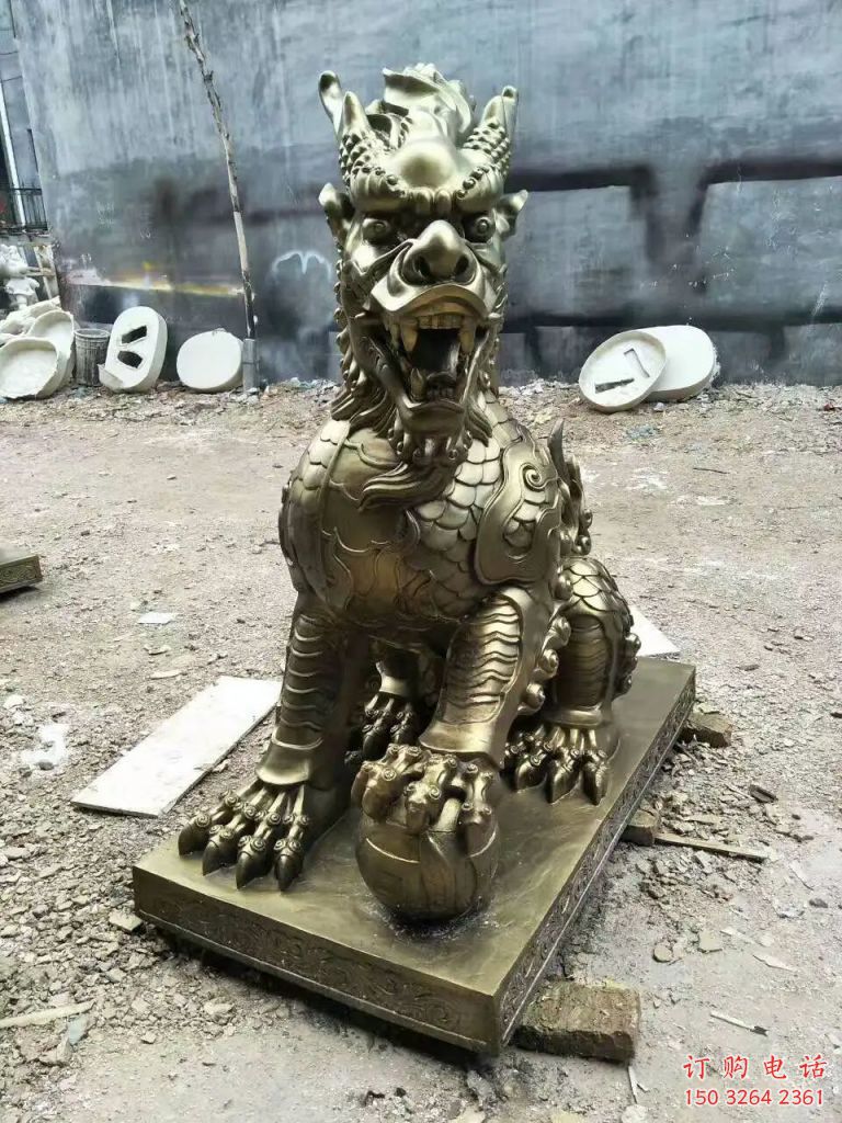 重庆景区麒麟雕塑，镀金欧式雕塑，铁艺材质