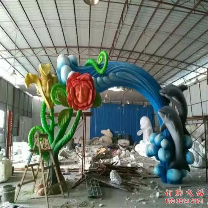 现代城市海豚雕塑厂家 风景区彩绘雕塑 抽象摆件