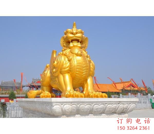 柳州广场貔貅雕塑，动物彩绘雕塑，抽象效果