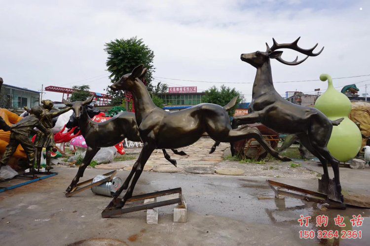 铜仁户外小鹿批发，动物雕塑，梅花鹿铜雕塑供求