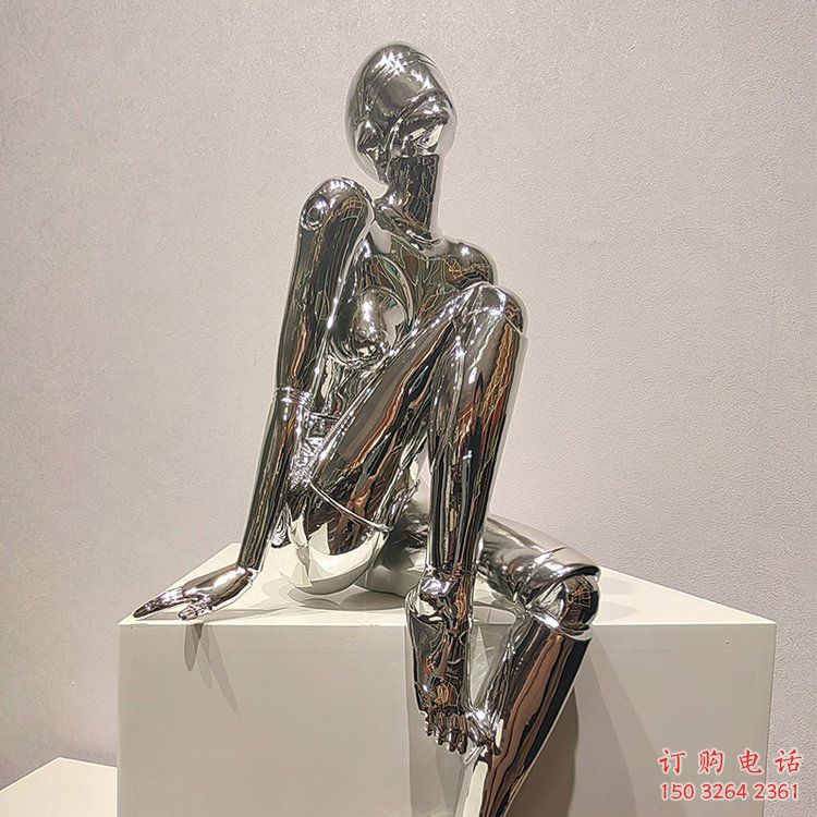 女子 (1) 女子 (1)